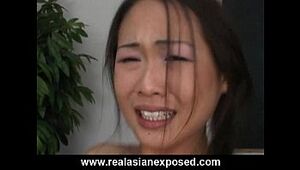Chinese college girl tears up her crank lecturer
